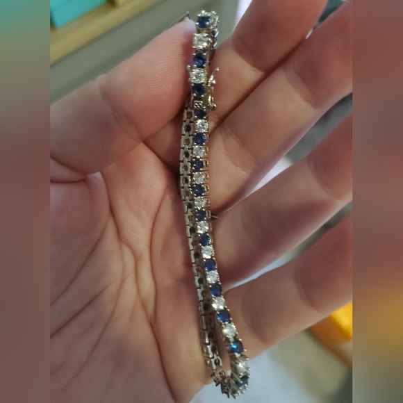 Bracelet - Picture 5 of 10